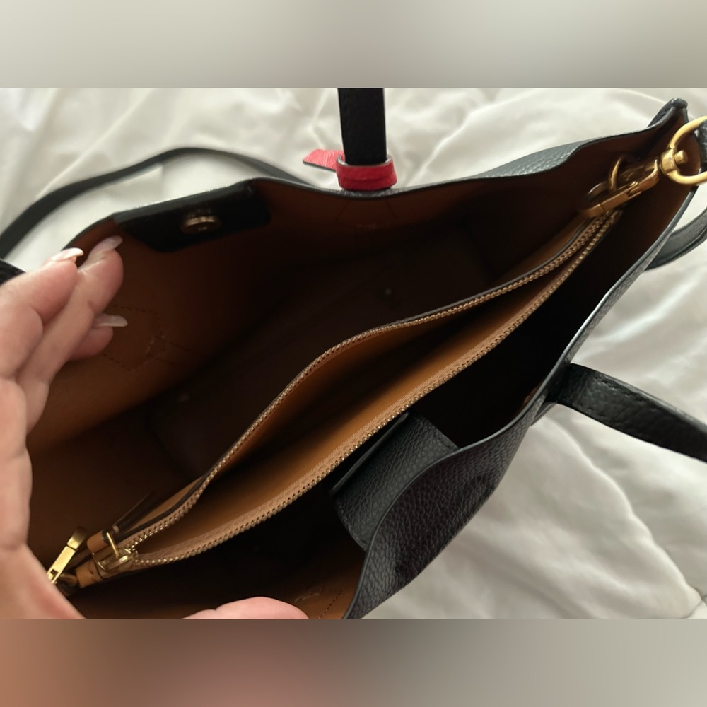 Tory Burch purse with matching wallet - Picture 3 of 5